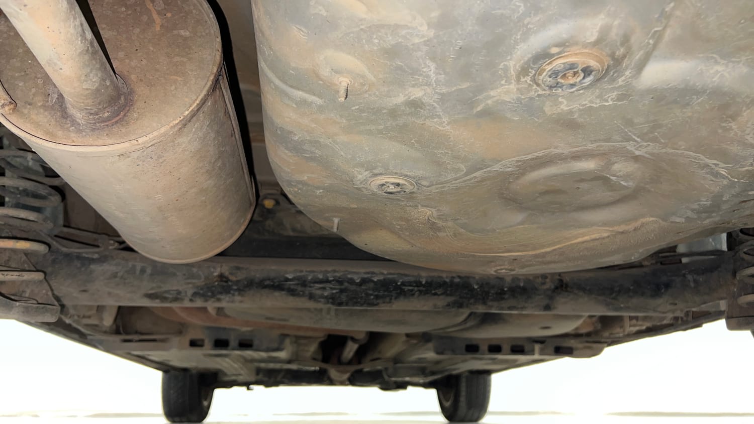 Used 2016 Volkswagen Polo Highline1.2L (P) Petrol Manual extra REAR UNDERBODY VIEW (TAKEN FROM REAR)