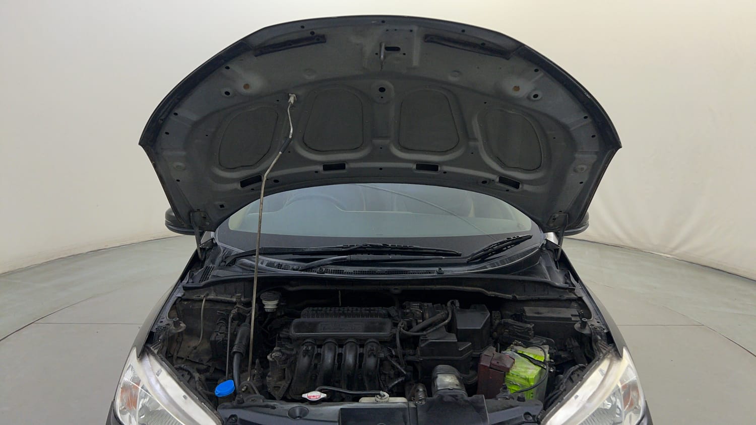 Used 2016 Honda City V Petrol Manual engine ENGINE & BONNET OPEN FRONT VIEW
