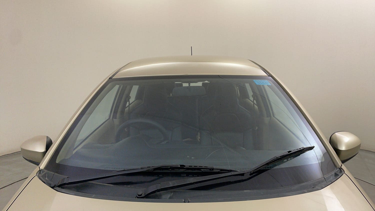 Used 2015 Honda Mobilio S Petrol Petrol Manual exterior FRONT WINDSHIELD VIEW