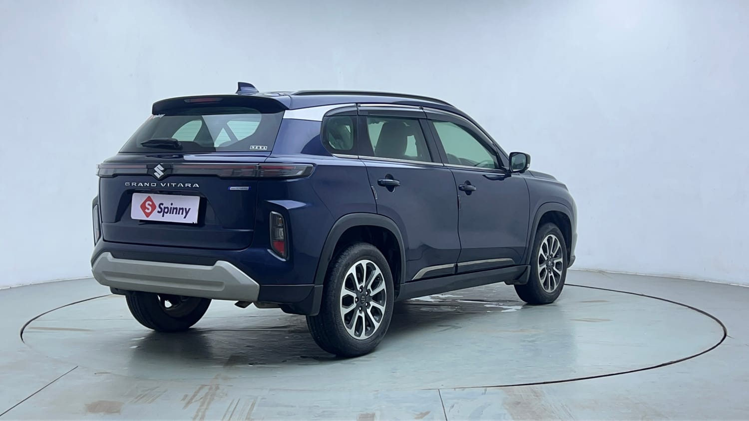 Used 2023 Maruti Suzuki Grand Vitara Alpha Smart Hybrid Petrol Manual exterior RIGHT REAR CORNER VIEW