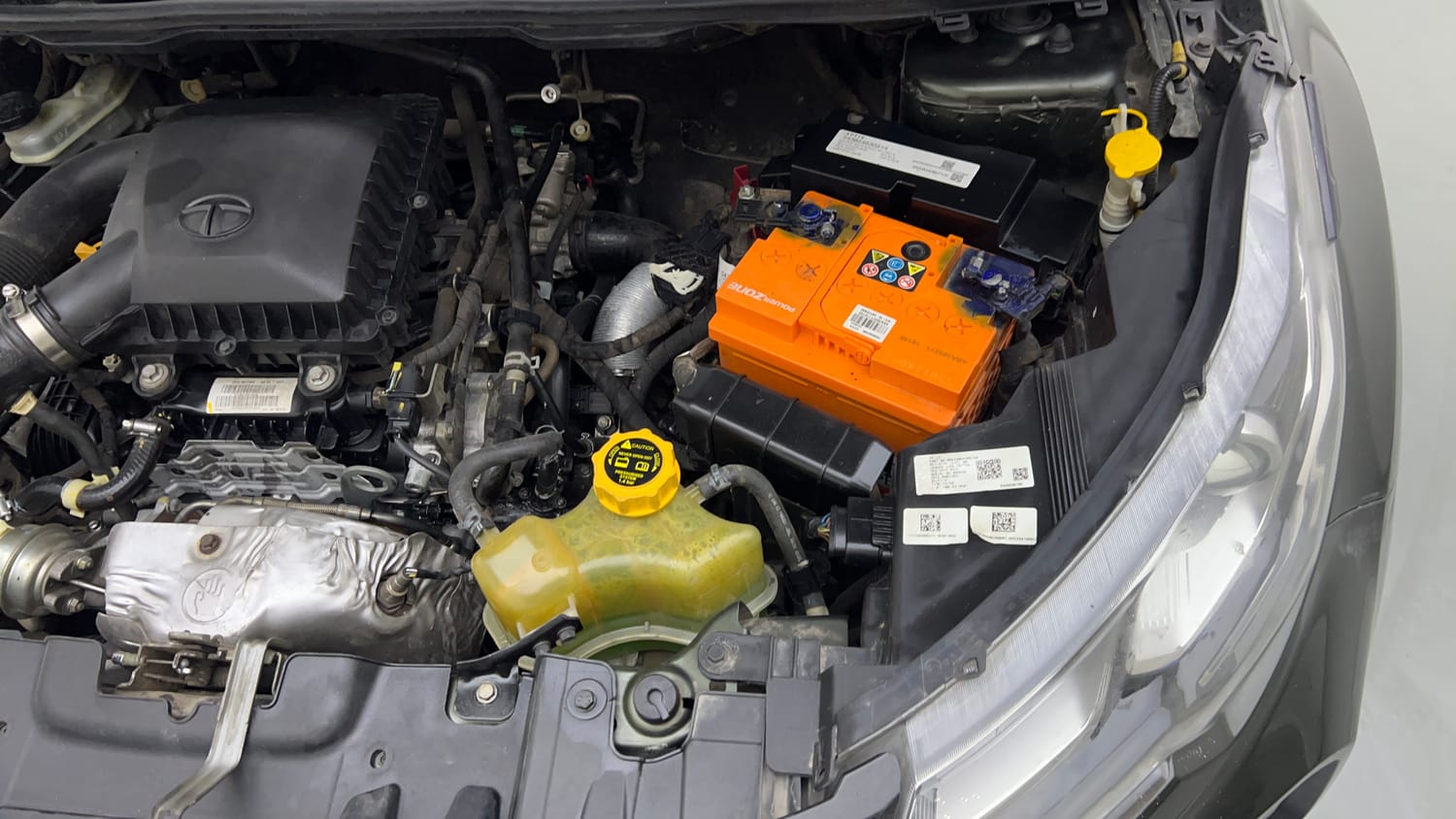 Used 2021 Tata Nexon XZ Plus Petrol Manual engine ENGINE LEFT SIDE VIEW
