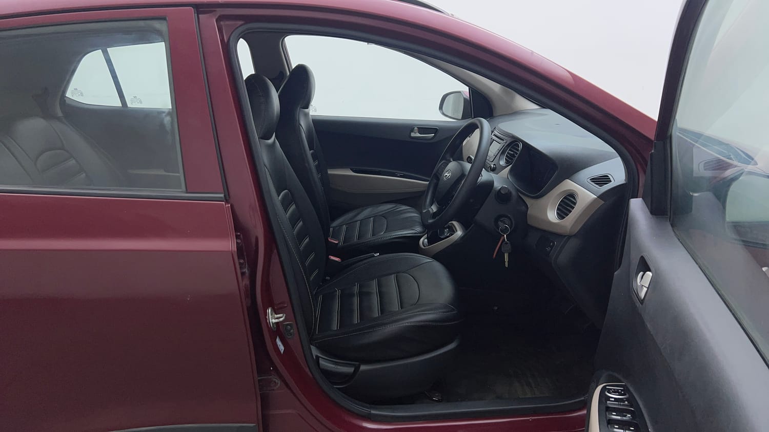 Used 2015 Hyundai Grand i10 Sportz 1.2 Kappa VTVT Petrol Manual interior RIGHT SIDE FRONT DOOR CABIN VIEW