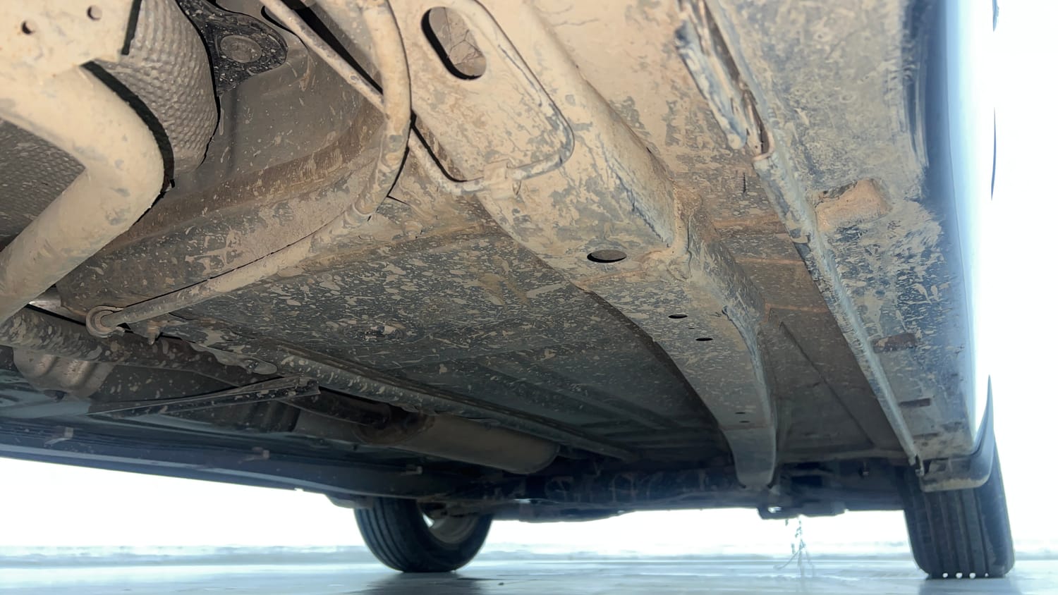 Used 2019 Toyota Glanza V CVT Petrol Automatic extra REAR RIGHT UNDERBODY VIEW