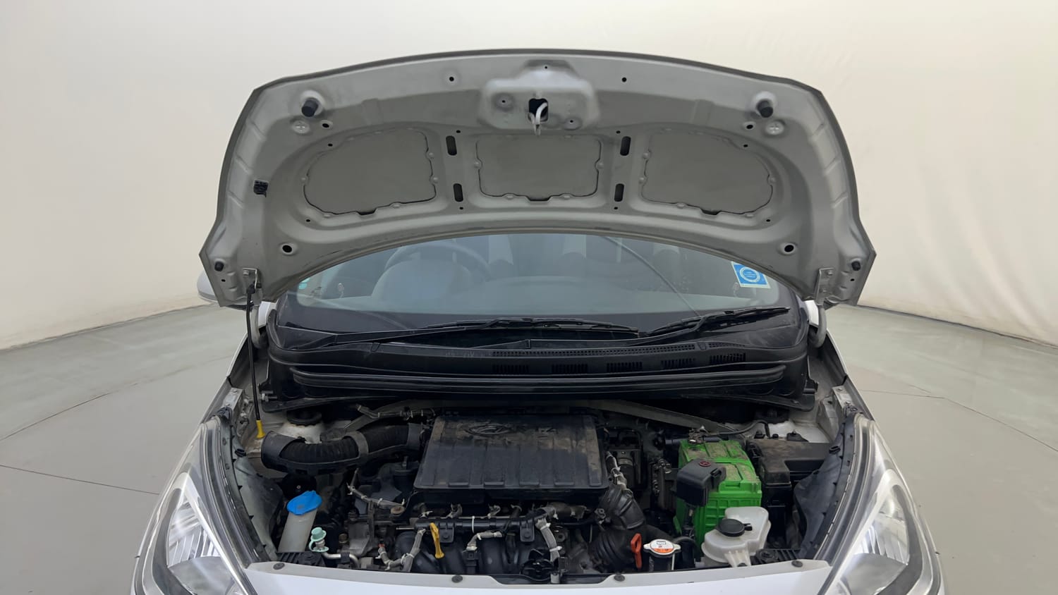 Used 2014 Hyundai Xcent SX AT 1.2 (O) Petrol Automatic engine ENGINE & BONNET OPEN FRONT VIEW