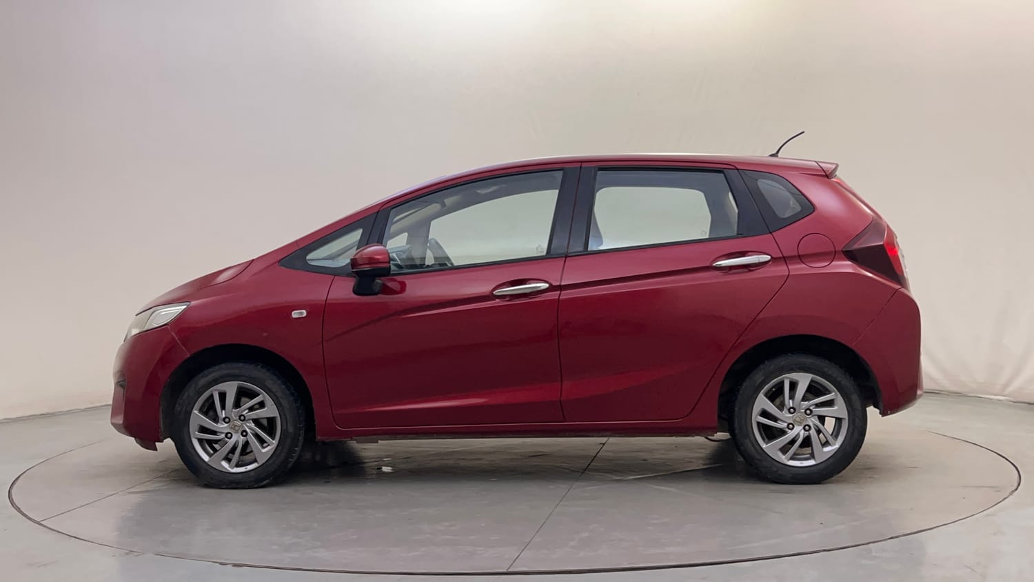Used 2018 Honda Jazz V Petrol Petrol Manual exterior LEFT SIDE VIEW