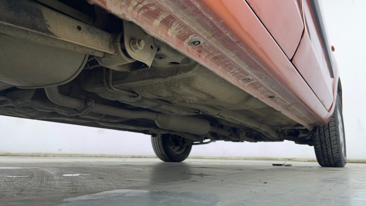Used 2015 Maruti Suzuki Alto K10 VXi Petrol Manual extra REAR RIGHT UNDERBODY VIEW
