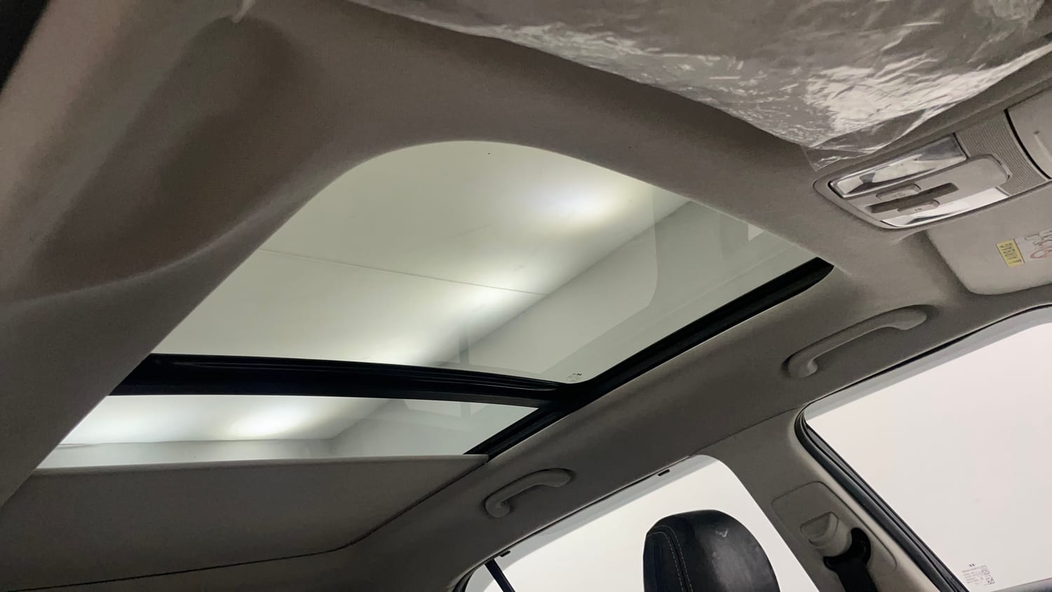 Used 2023 Hyundai Creta SX 1.5 Petrol Petrol Manual top_features Sunroof