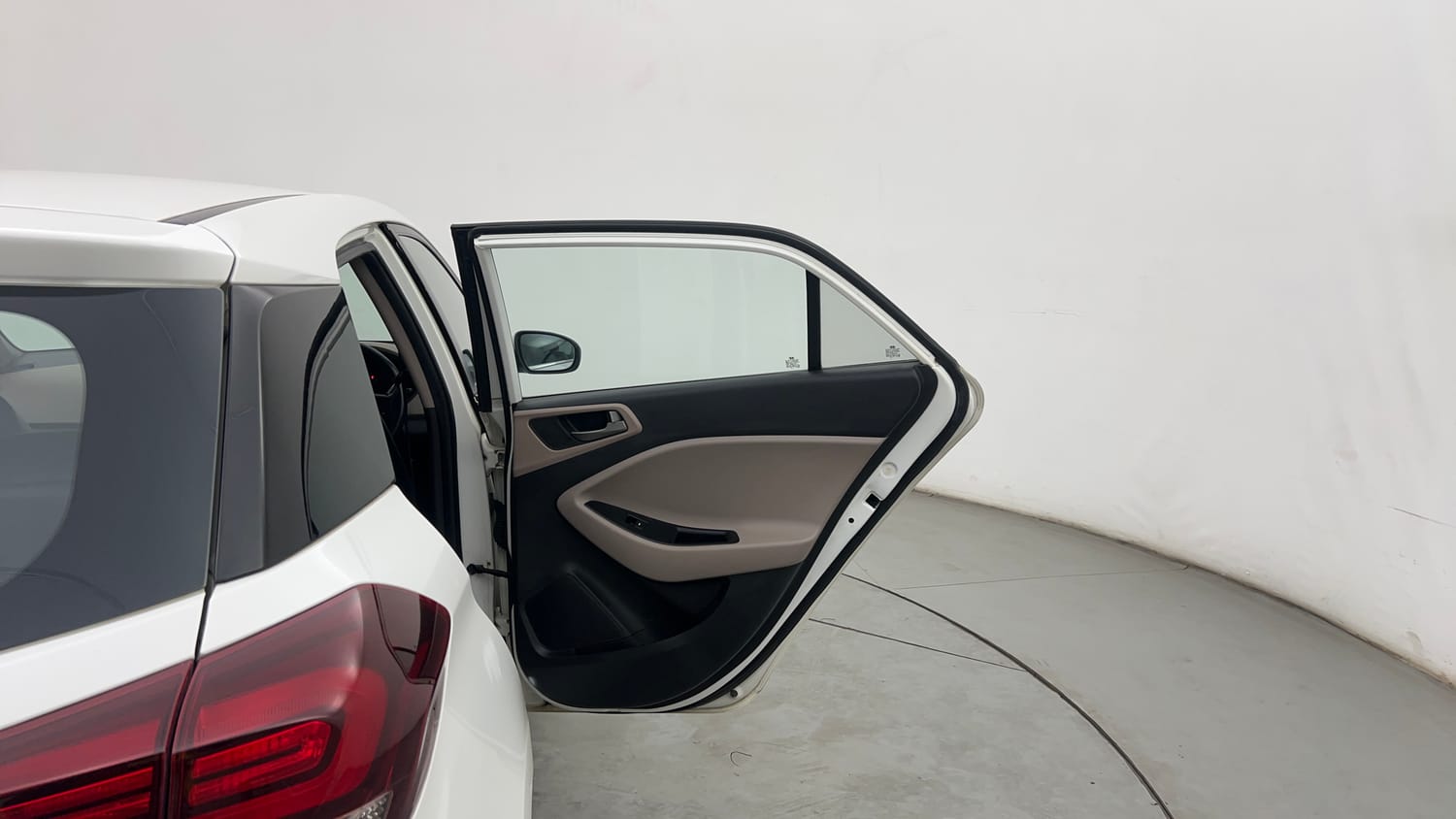 Used 2018 Hyundai Elite i20 Magna Executive 1.2 Petrol Manual interior RIGHT REAR DOOR OPEN VIEW