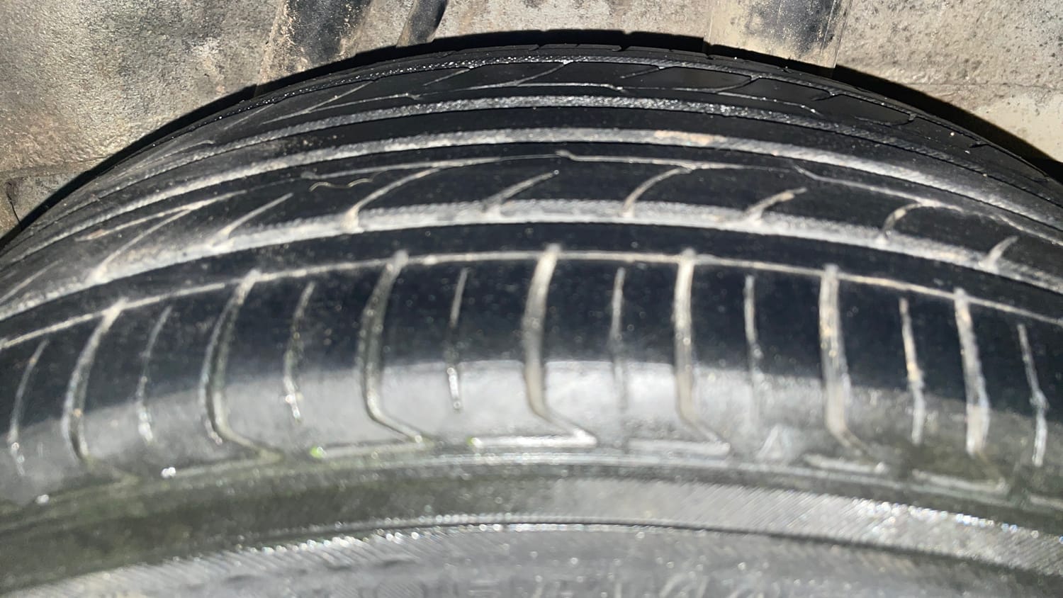 Used 2014 Honda City VX Diesel Diesel Manual tyres LEFT REAR TYRE TREAD VIEW