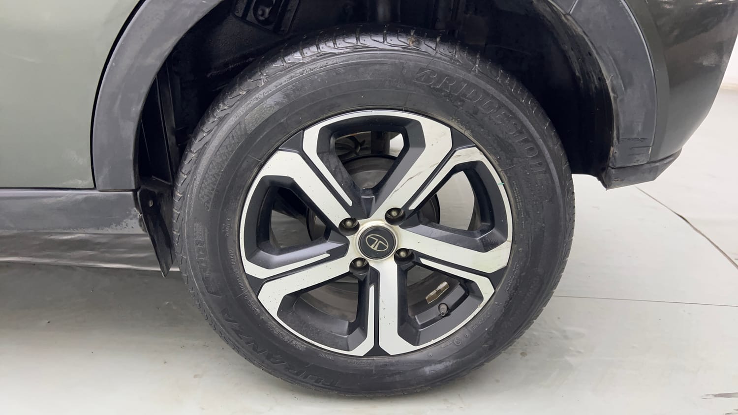 Used 2021 Tata Nexon XZ Plus Petrol Manual tyres LEFT REAR TYRE RIM VIEW