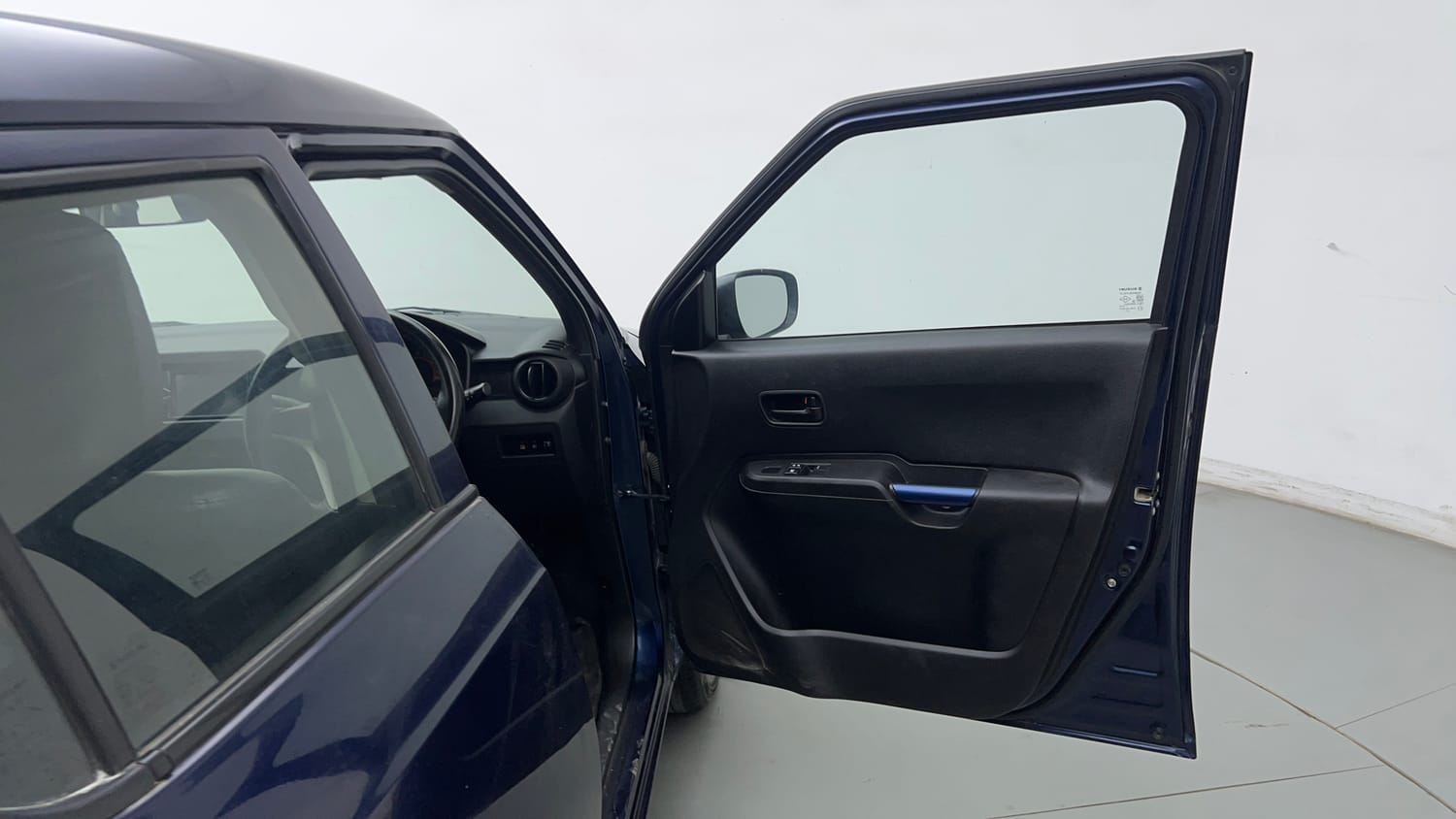 Used 2022 Maruti Suzuki Ignis Sigma 1.2 MT Petrol Manual interior RIGHT FRONT DOOR OPEN VIEW