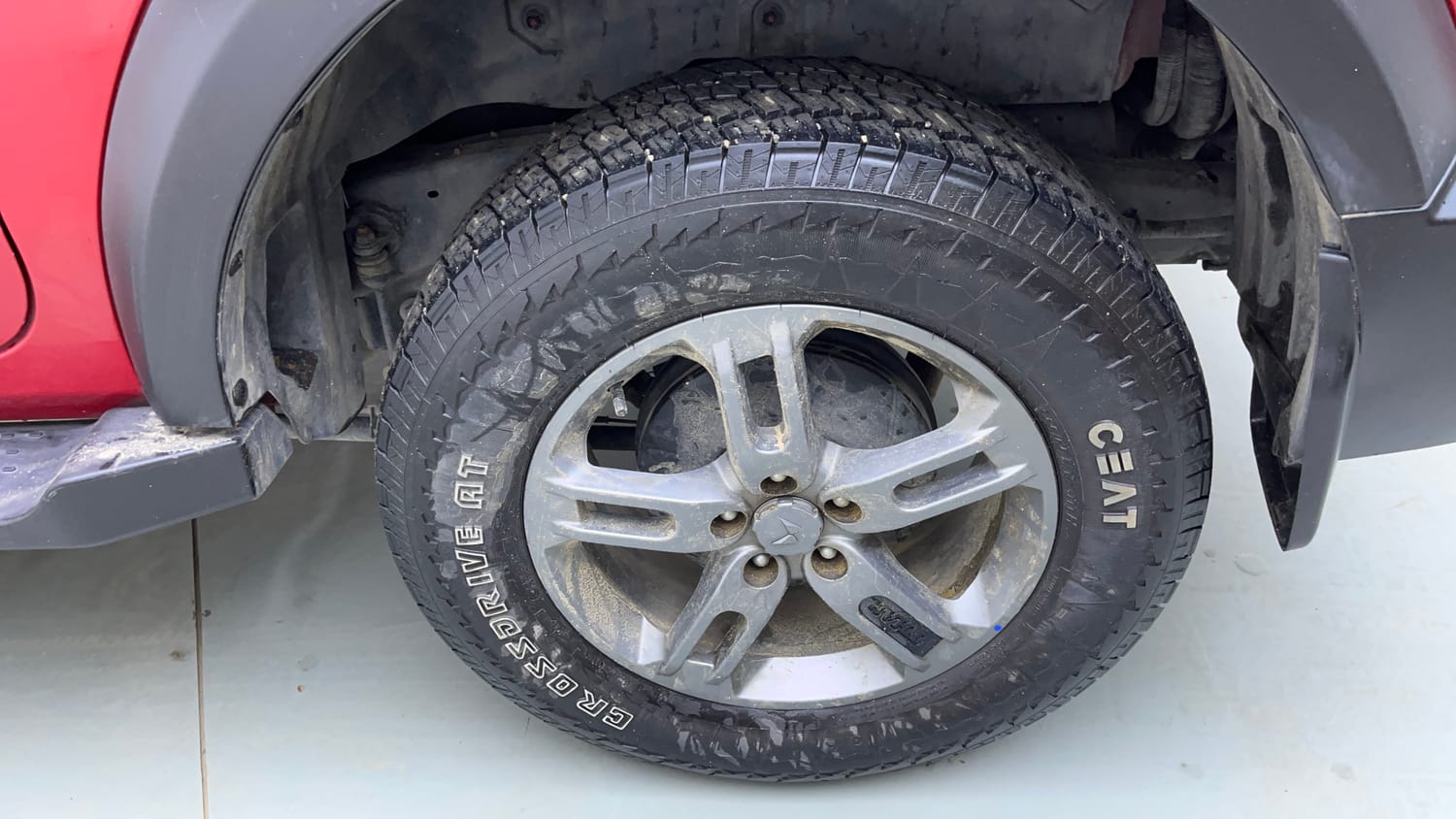Used 2024 Mahindra Thar LX Hard Top Diesel AT 4WD Diesel Automatic tyres LEFT REAR TYRE RIM VIEW