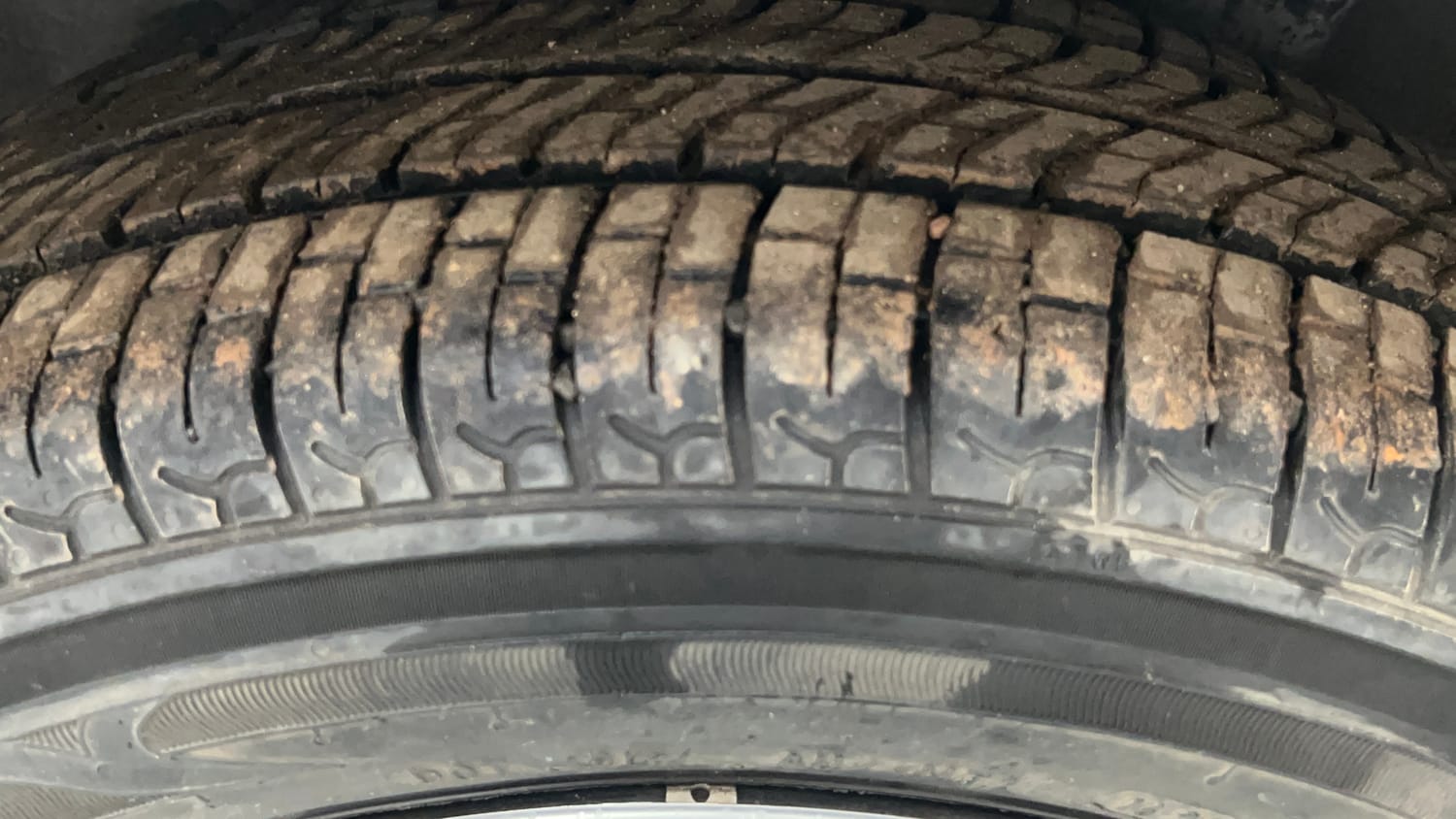 Used 2022 Hyundai Santro Sportz Petrol Manual tyres LEFT REAR TYRE TREAD VIEW