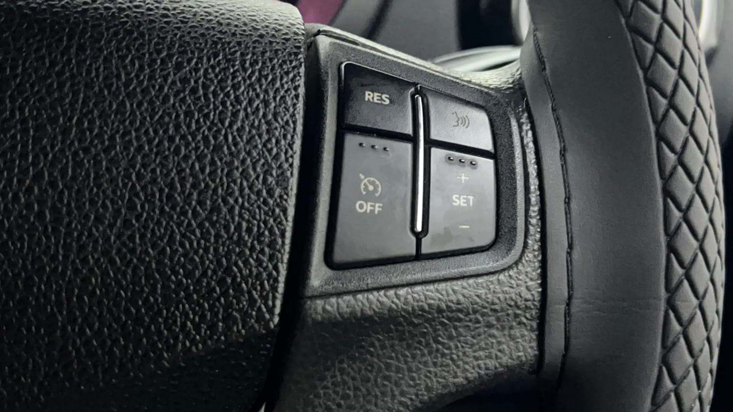 Used 2023 mahindra Thar LX Hard Top Petrol AT 4WD Petrol Automatic top_features Cruise control