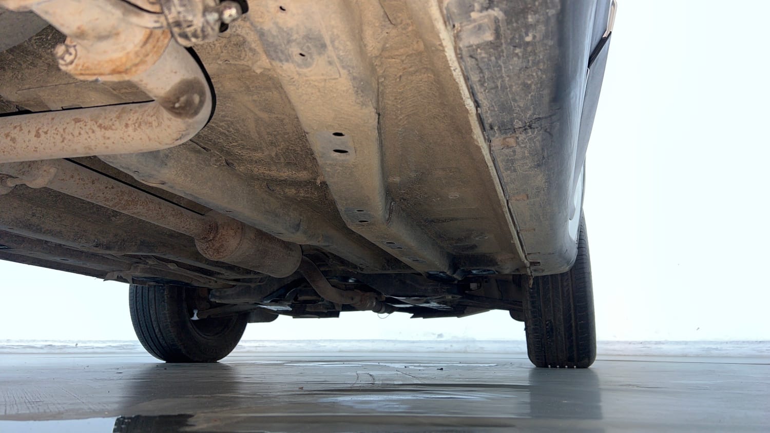 Used 2023 Tata Nexon Creative Plus 1.2 Revotron Petrol 6MT Petrol Manual extra REAR RIGHT UNDERBODY VIEW