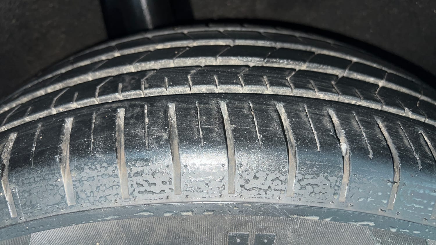Used 2019 Toyota Glanza V CVT Petrol Automatic tyres RIGHT REAR TYRE TREAD VIEW