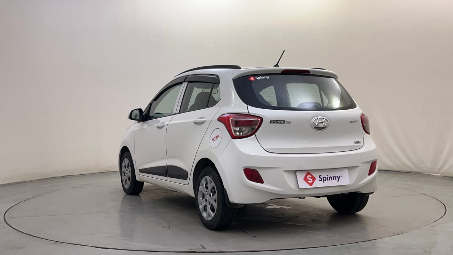 Used 2016 Hyundai Grand i10 Sportz 1.2 Kappa VTVT Petrol Manual exterior LEFT REAR CORNER VIEW