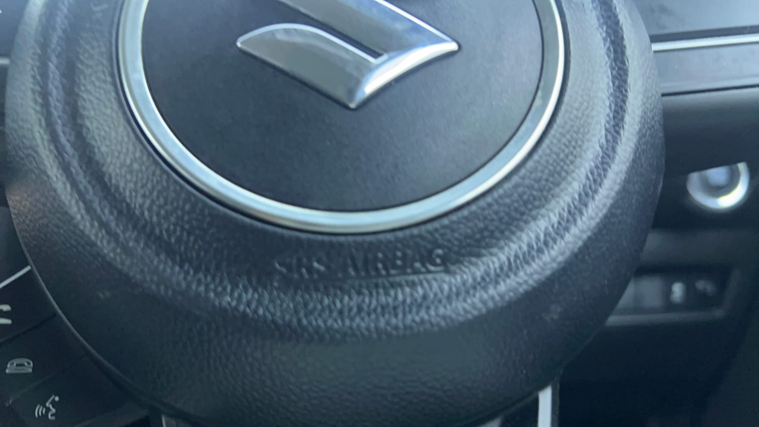 Used 2023 Maruti Suzuki Swift ZXi Petrol Manual top_features Airbags