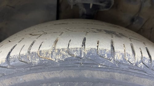 Used 2021 Kia Sonet GTX Plus 1.0 iMT Petrol Manual tyres LEFT FRONT TYRE TREAD VIEW