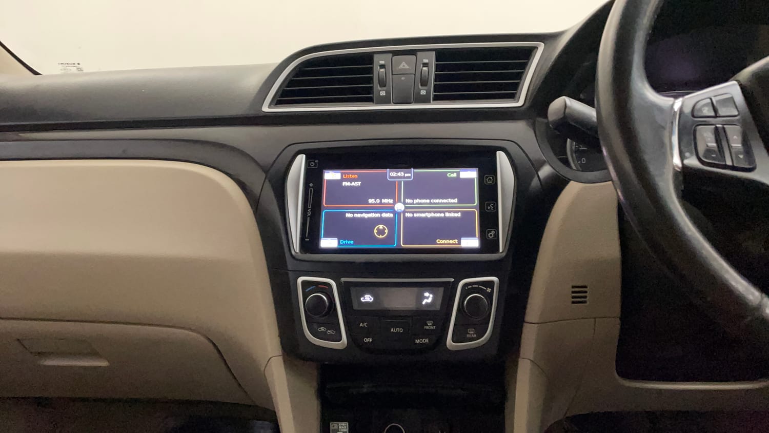 Used 2017 Maruti Suzuki Ciaz ZXI+ Petrol Manual interior MUSIC SYSTEM & AC CONTROL VIEW