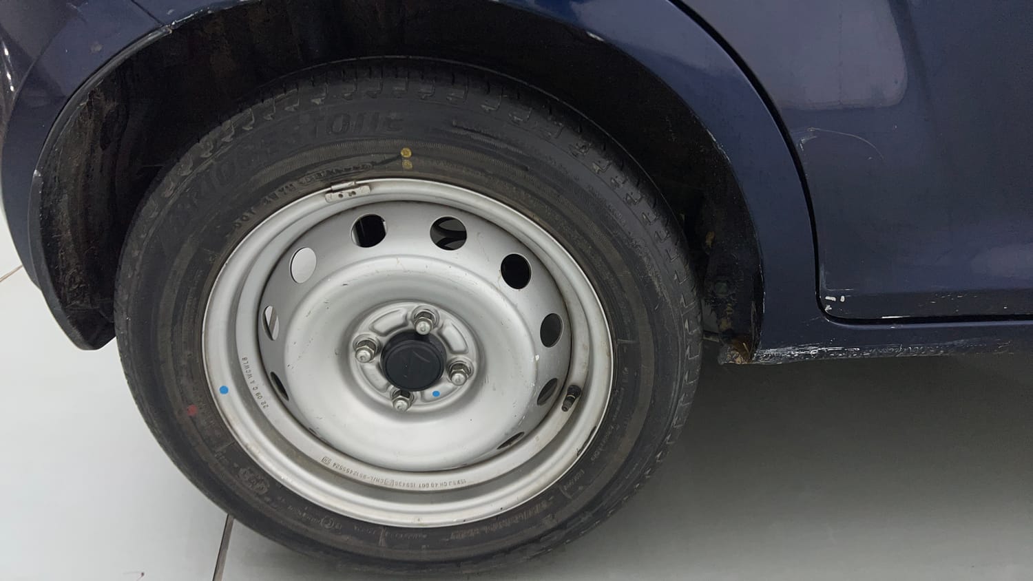 Used 2022 Maruti Suzuki Ignis Sigma 1.2 MT Petrol Manual tyres RIGHT REAR TYRE RIM VIEW