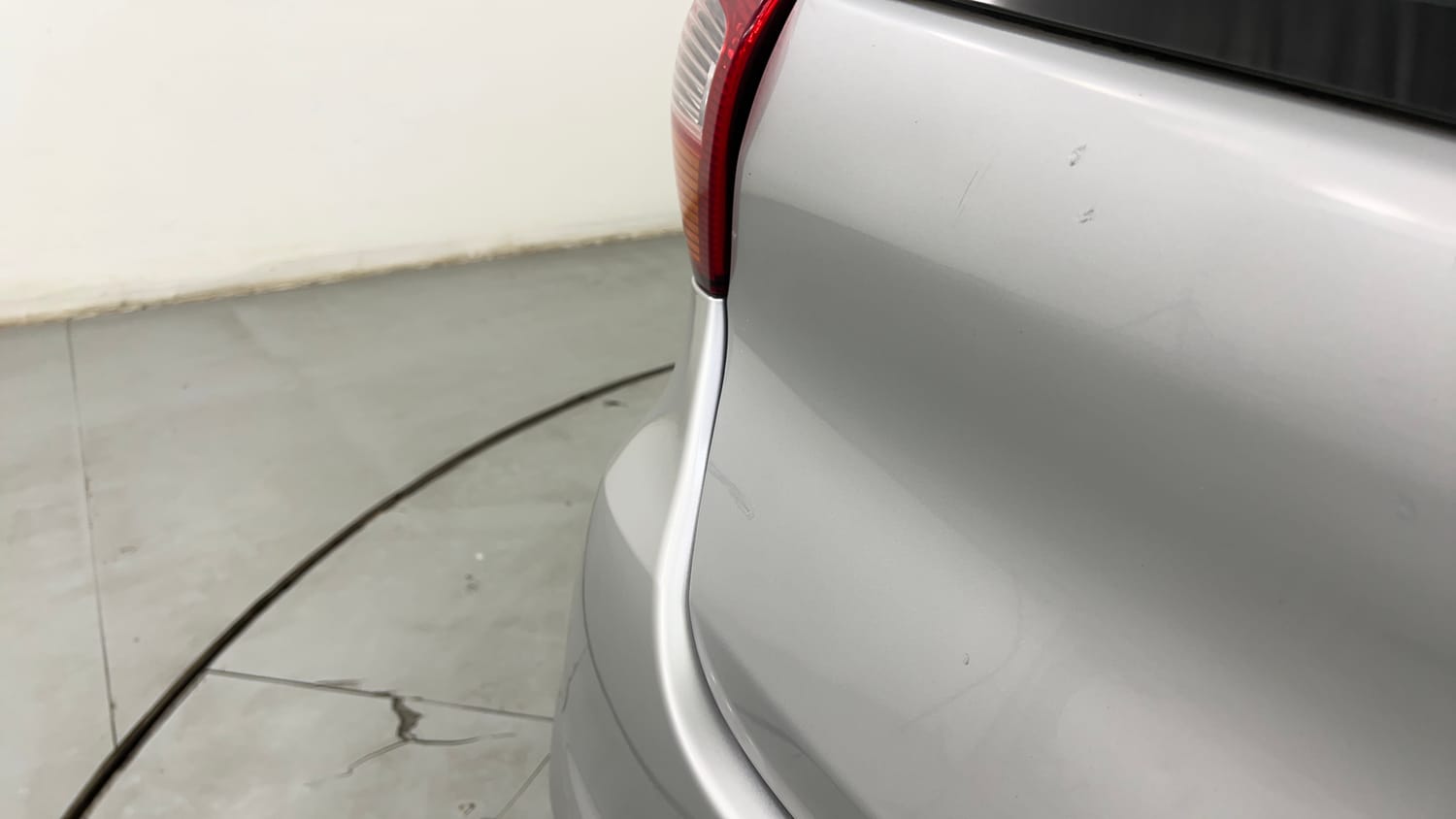 Used 2018 Datsun Redi-GO S Petrol Manual dents MINOR SCRATCH