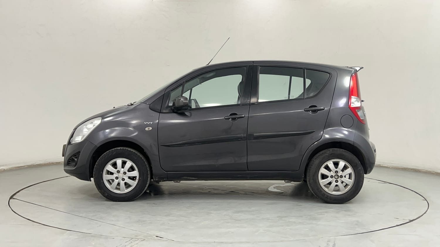 Used 2013 Maruti Suzuki Ritz Zxi BS-IV Petrol Manual exterior LEFT SIDE VIEW