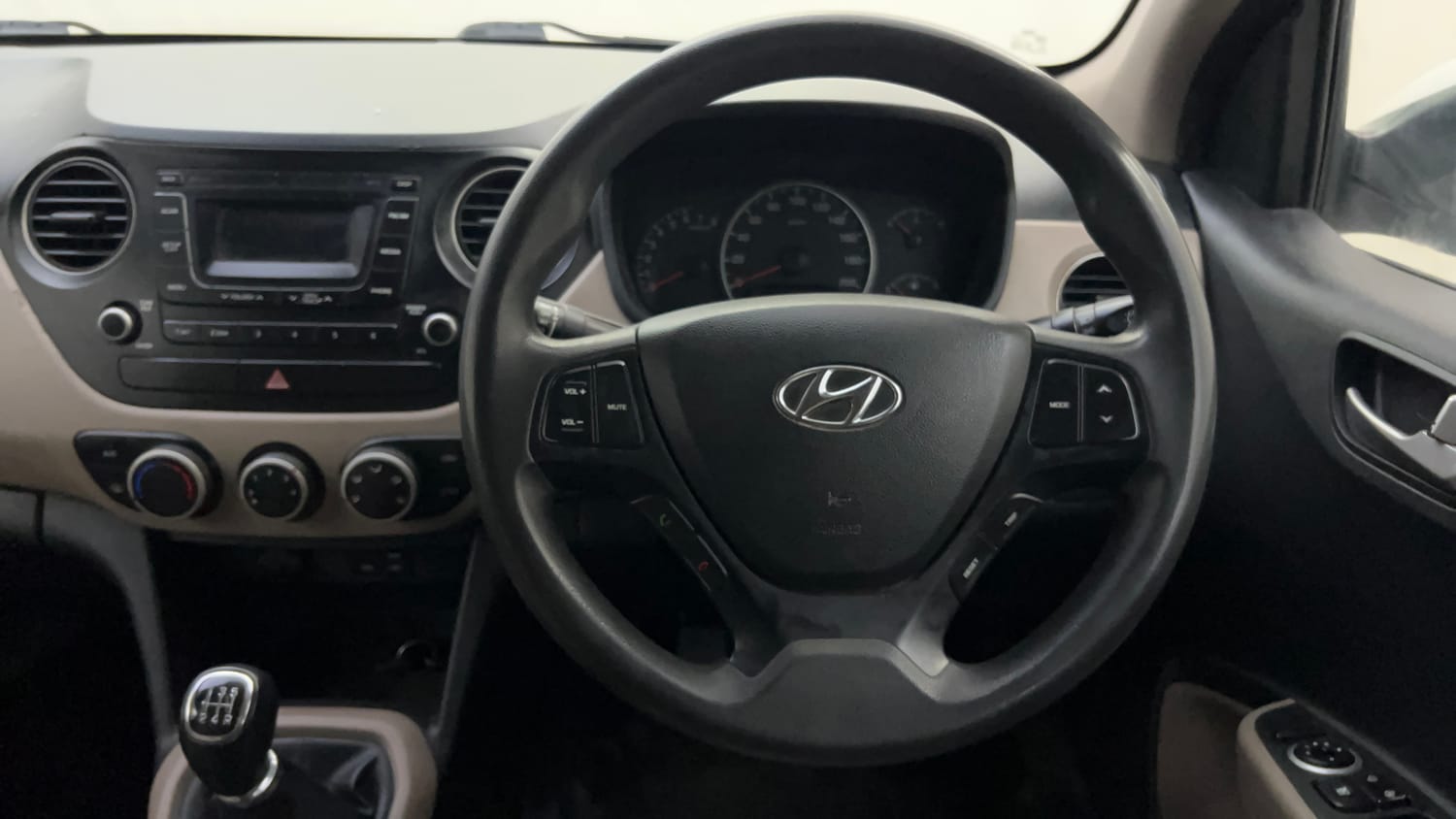 Used 2016 Hyundai Grand i10 Sportz 1.2 Kappa VTVT Petrol Manual top_features Steering mounted controls