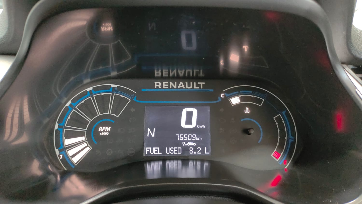 Used 2022 Renault Triber RXZ EASY-R AMT Petrol Automatic interior CLUSTERMETER VIEW