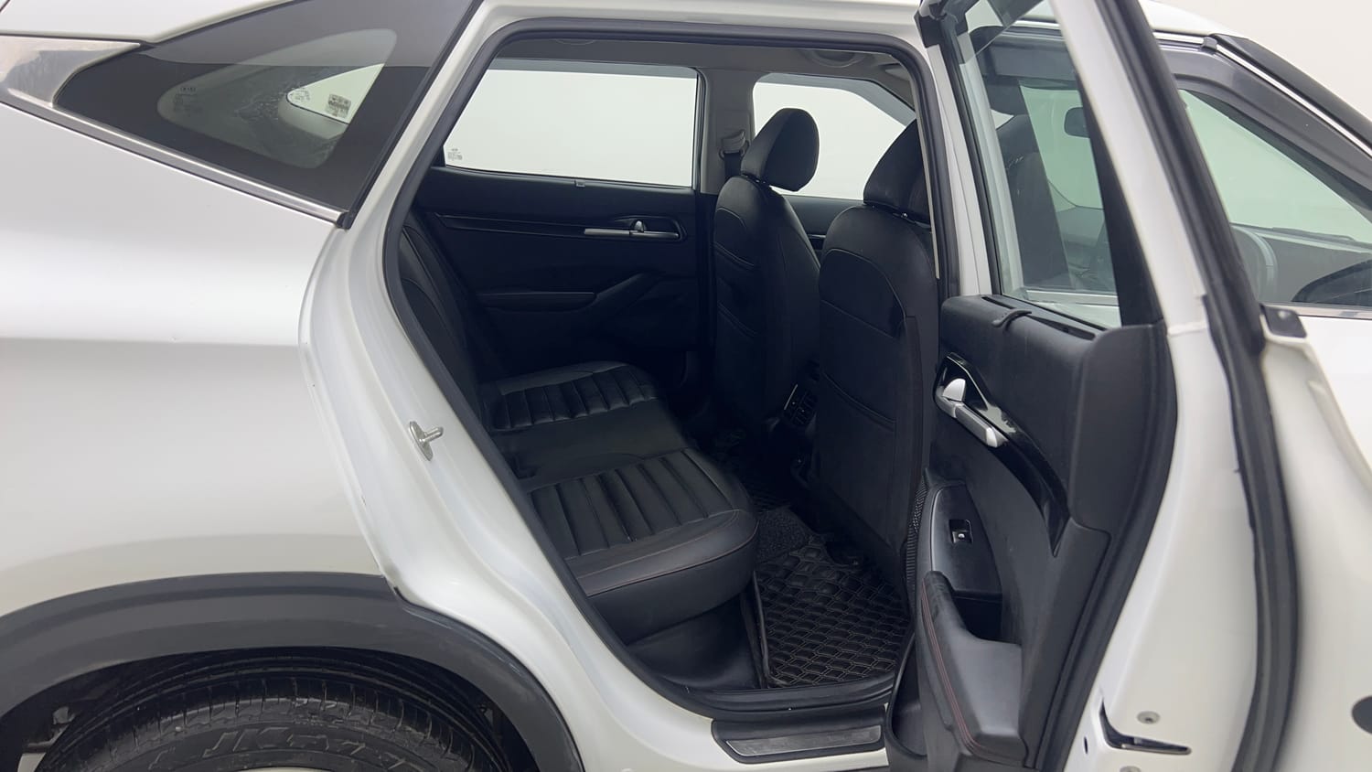 Used 2020 Kia Seltos GTK 1.4 Petrol Manual interior RIGHT SIDE REAR DOOR CABIN VIEW