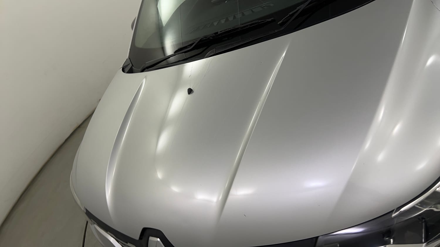 Used 2024 Renault Triber RXZ Petrol Manual dents MINOR SCRATCH