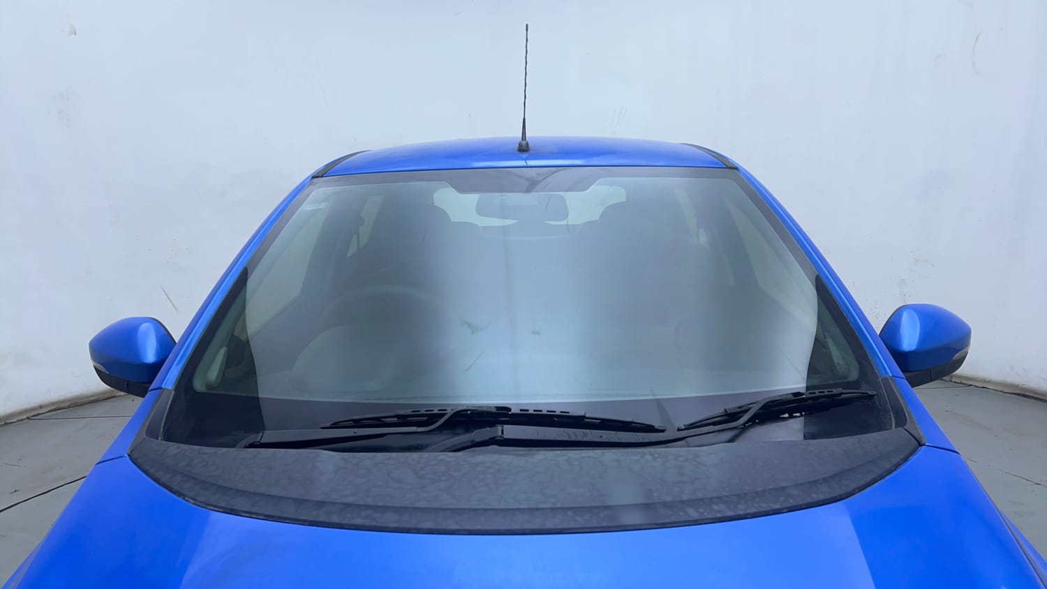 Used 2020 Tata Tiago XT Petrol Manual exterior FRONT WINDSHIELD VIEW