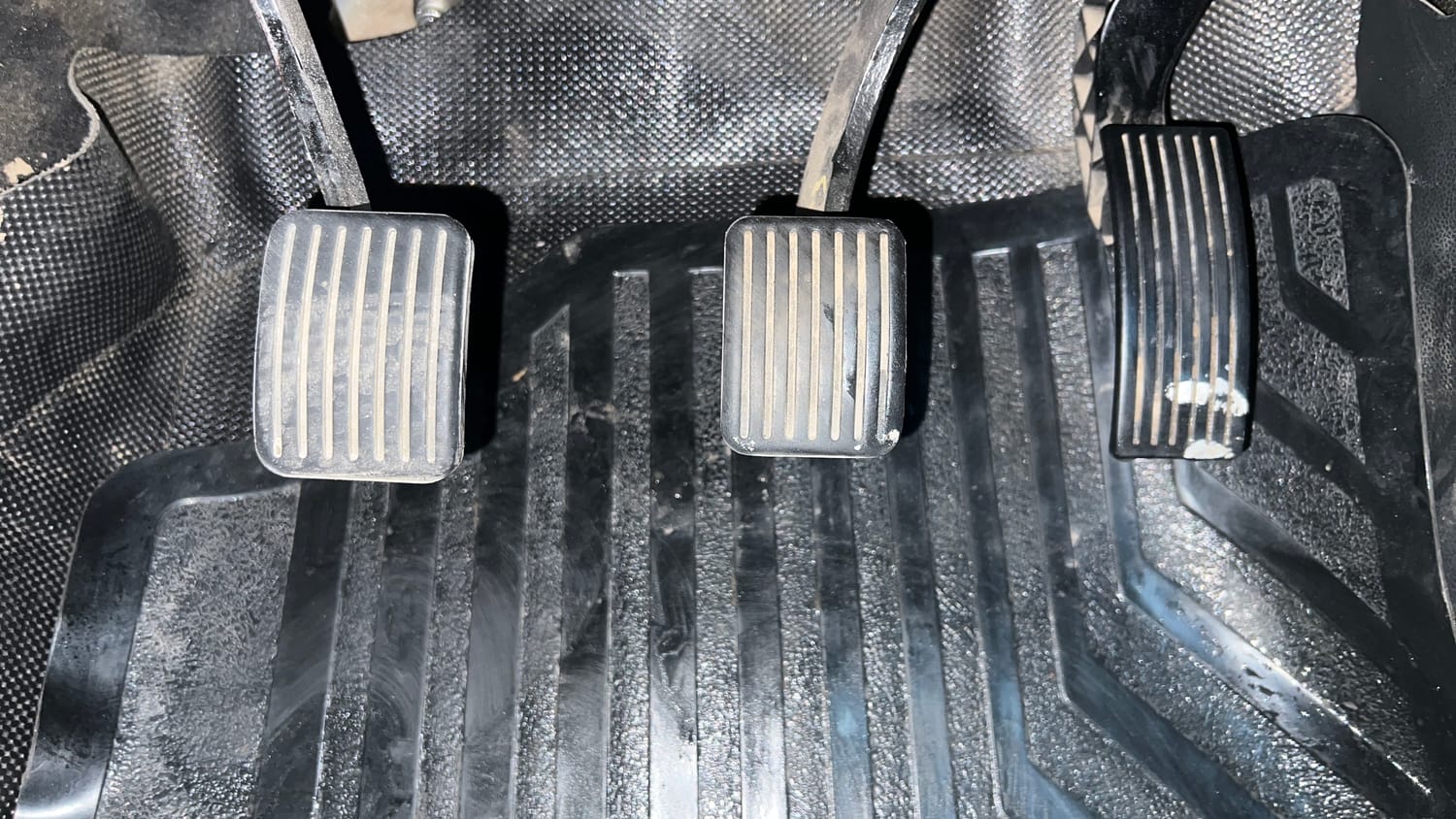 Used 2018 Hyundai Grand i10 Magna 1.2 Kappa VTVT Petrol Manual interior PEDALS VIEW