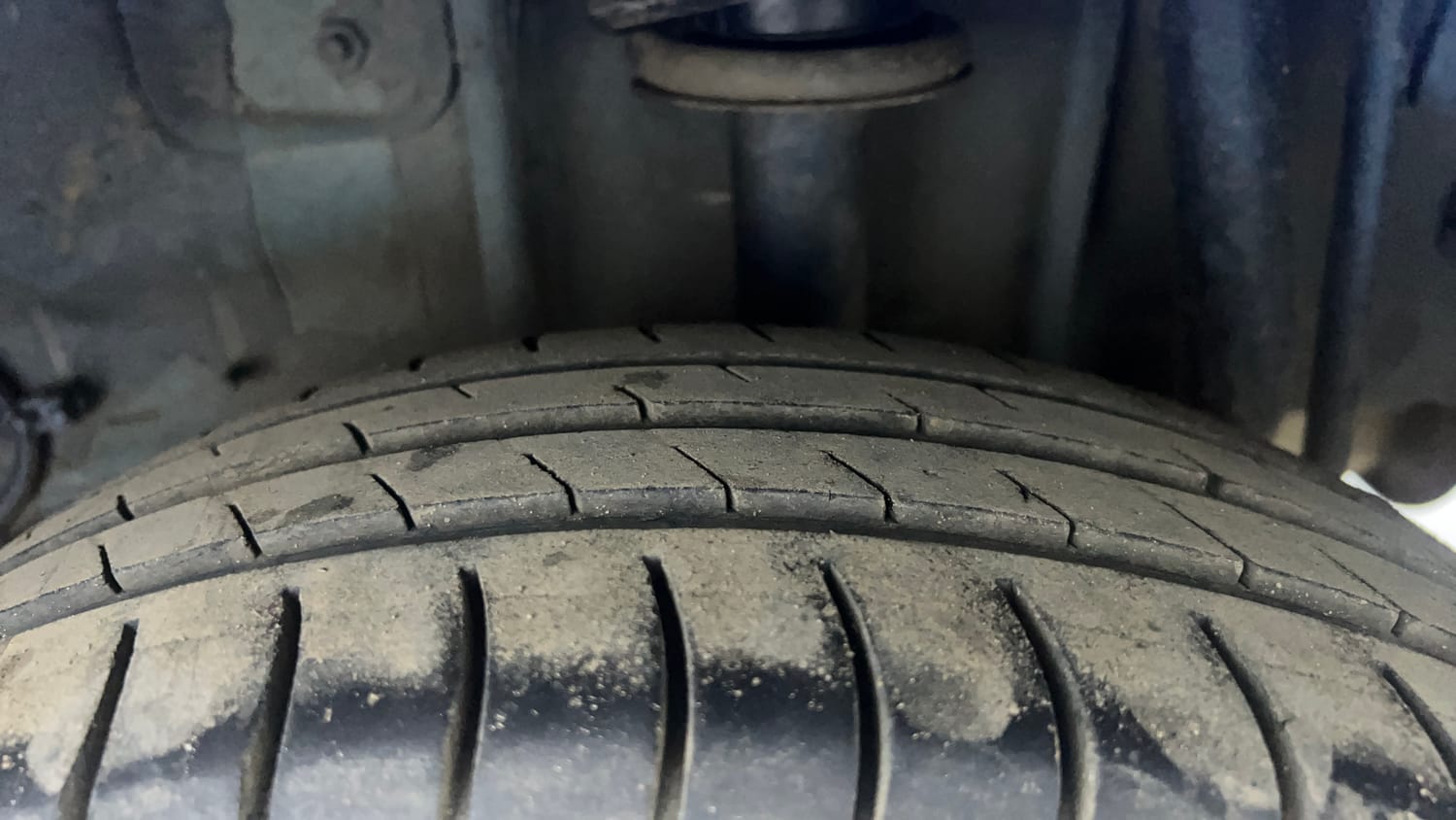 Used 2020 Tata Tiago XT Petrol Manual tyres LEFT REAR TYRE TREAD VIEW