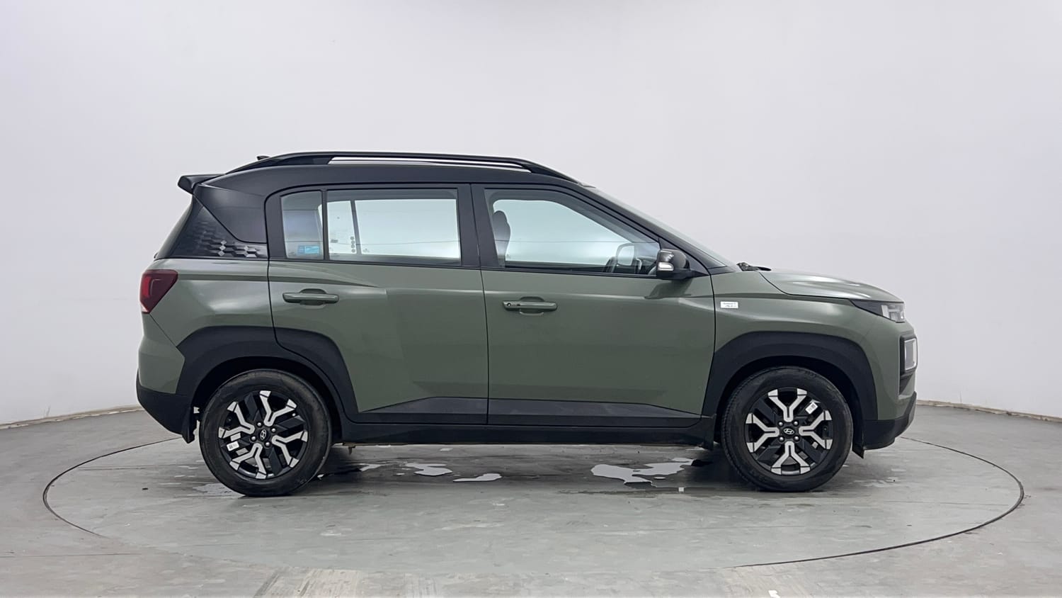 Used 2023 Hyundai Exter SX (O) Connect 1.2 AMT Petrol Automatic exterior RIGHT SIDE VIEW