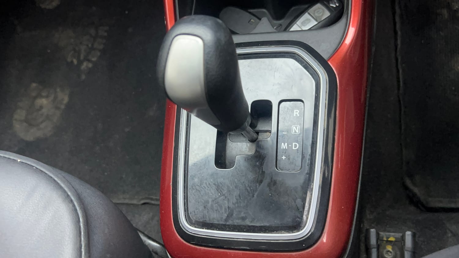 Used 2017 Maruti Suzuki Ignis Zeta 1.2 AMT Petrol Automatic interior GEAR  KNOB VIEW