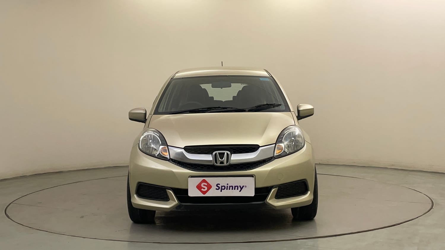 Used 2015 Honda Mobilio S Petrol Petrol Manual exterior FRONT VIEW