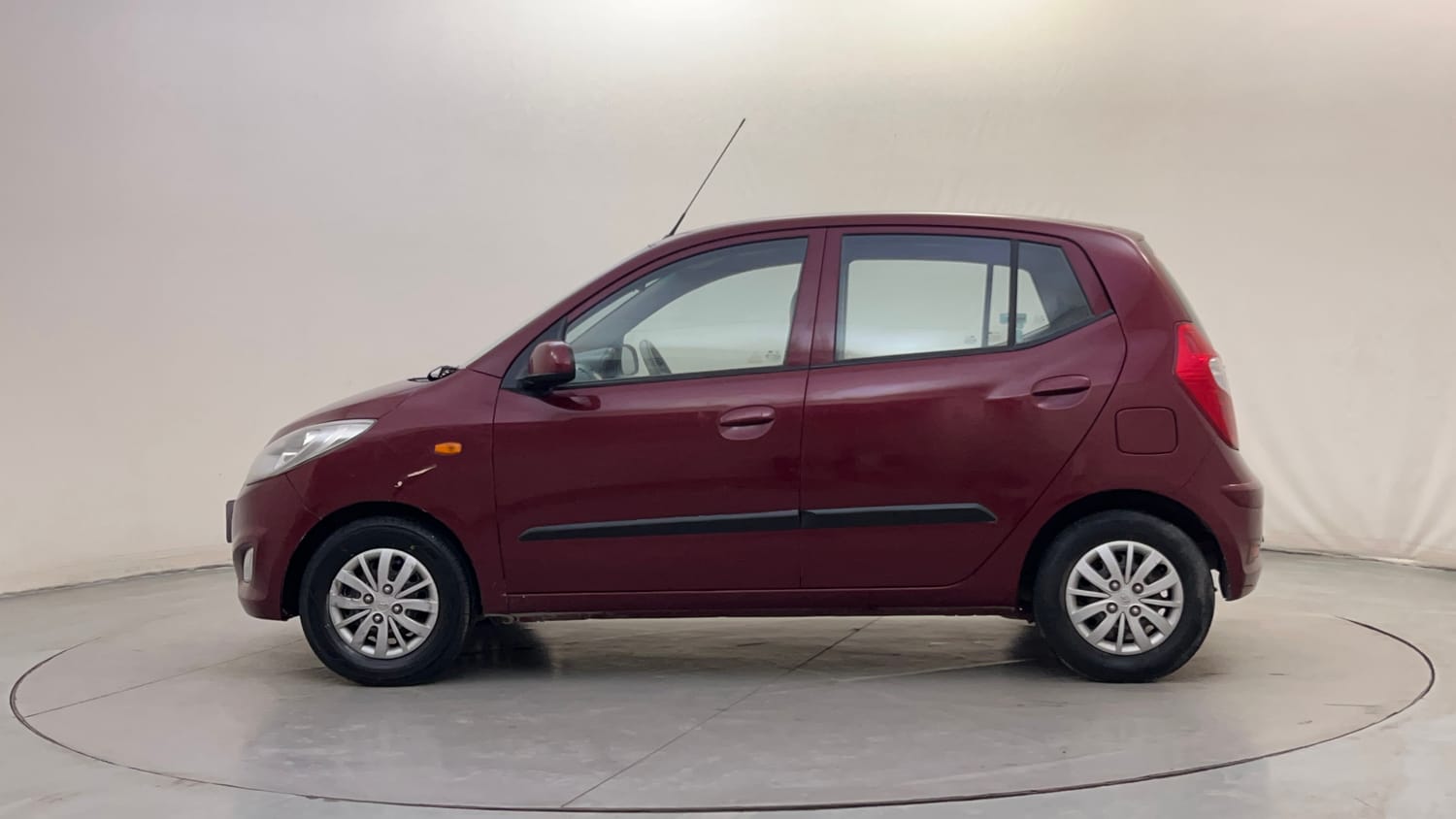 Used 2014 Hyundai i10 Sportz 1.1 iRDE2 Petrol Manual exterior LEFT SIDE VIEW