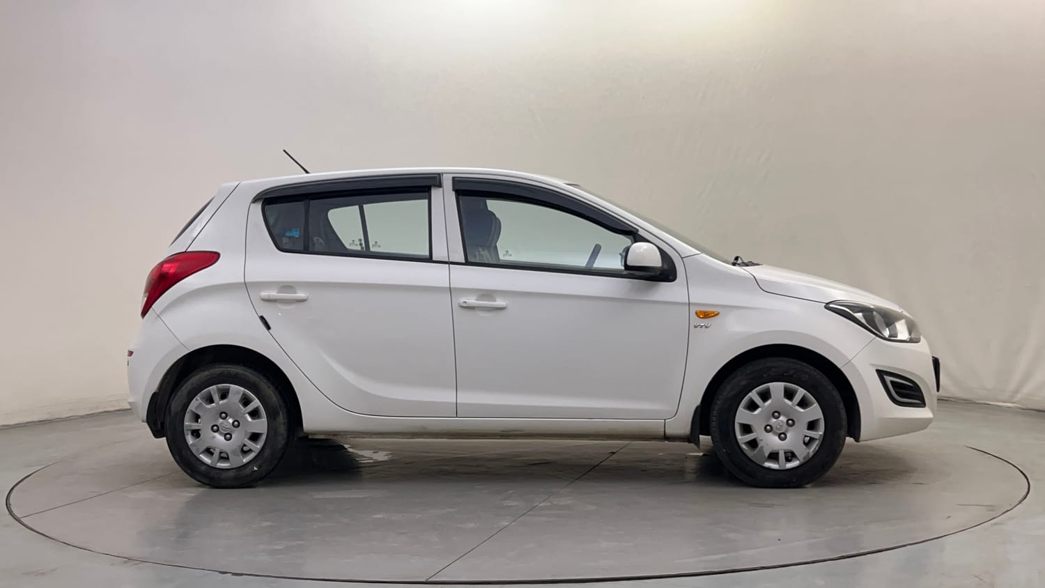 Used 2012 Hyundai i20 Era 1.2 Petrol Manual exterior RIGHT SIDE VIEW