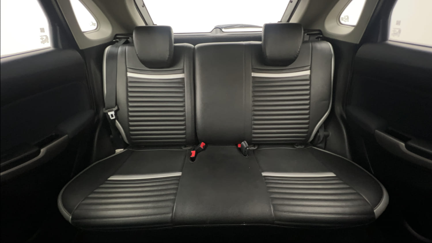 Used 2021 Maruti Suzuki Baleno Zeta Petrol Manual interior REAR SEAT CONDITION VIEW
