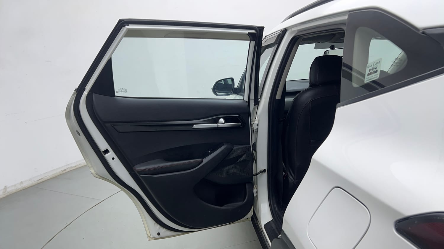 Used 2022 Kia Seltos HTK 1.5 Diesel Diesel Manual interior LEFT REAR DOOR OPEN VIEW