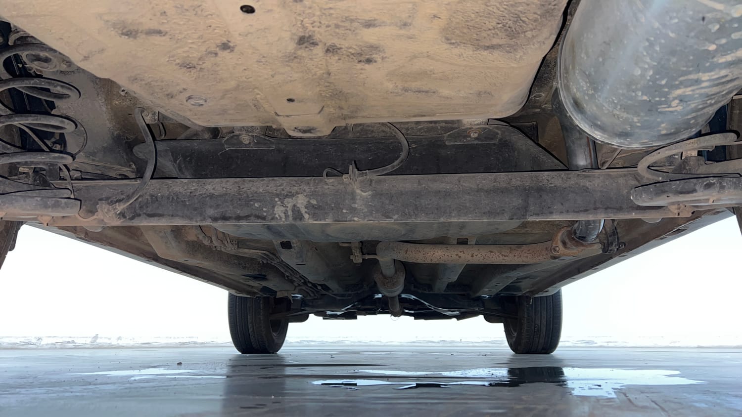 Used 2023 Tata Nexon Creative Plus 1.2 Revotron Petrol 6MT Petrol Manual extra REAR UNDERBODY VIEW (TAKEN FROM REAR)