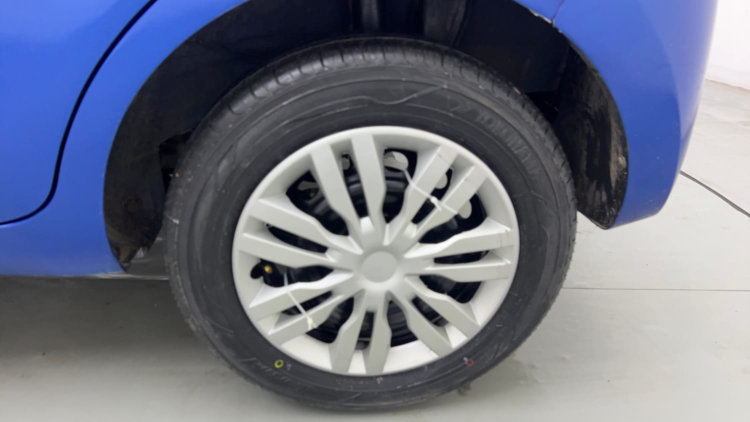 Used 2020 Hyundai Santro Sportz AMT Petrol Automatic tyres LEFT REAR TYRE RIM VIEW