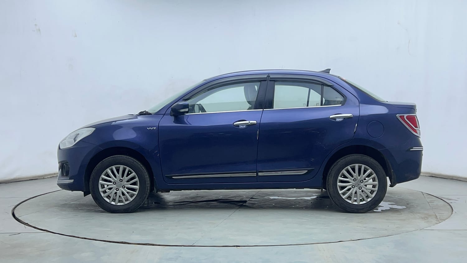 Used 2018 Maruti Suzuki Dzire ZXi AMT Petrol Automatic exterior LEFT SIDE VIEW