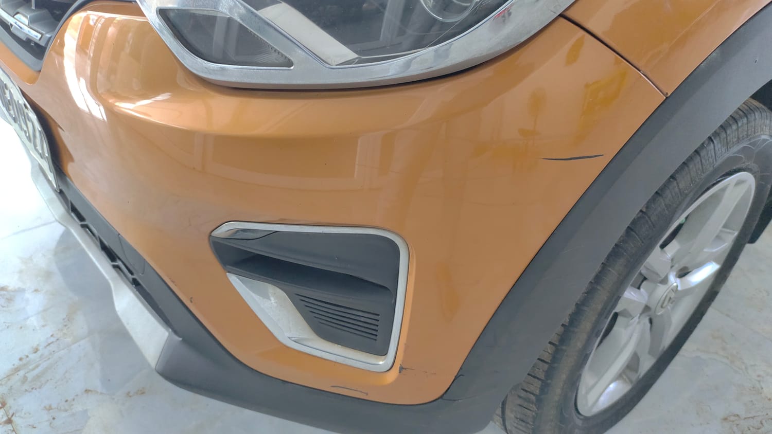Used 2022 Renault Triber RXZ EASY-R AMT Petrol Automatic dents MINOR SCRATCH