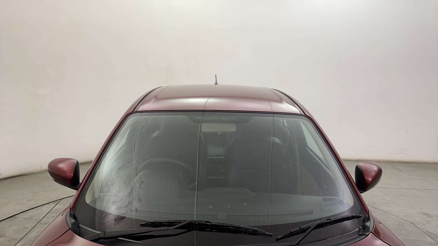 Used 2017 Maruti Suzuki Dzire VXi Petrol Manual exterior FRONT WINDSHIELD VIEW