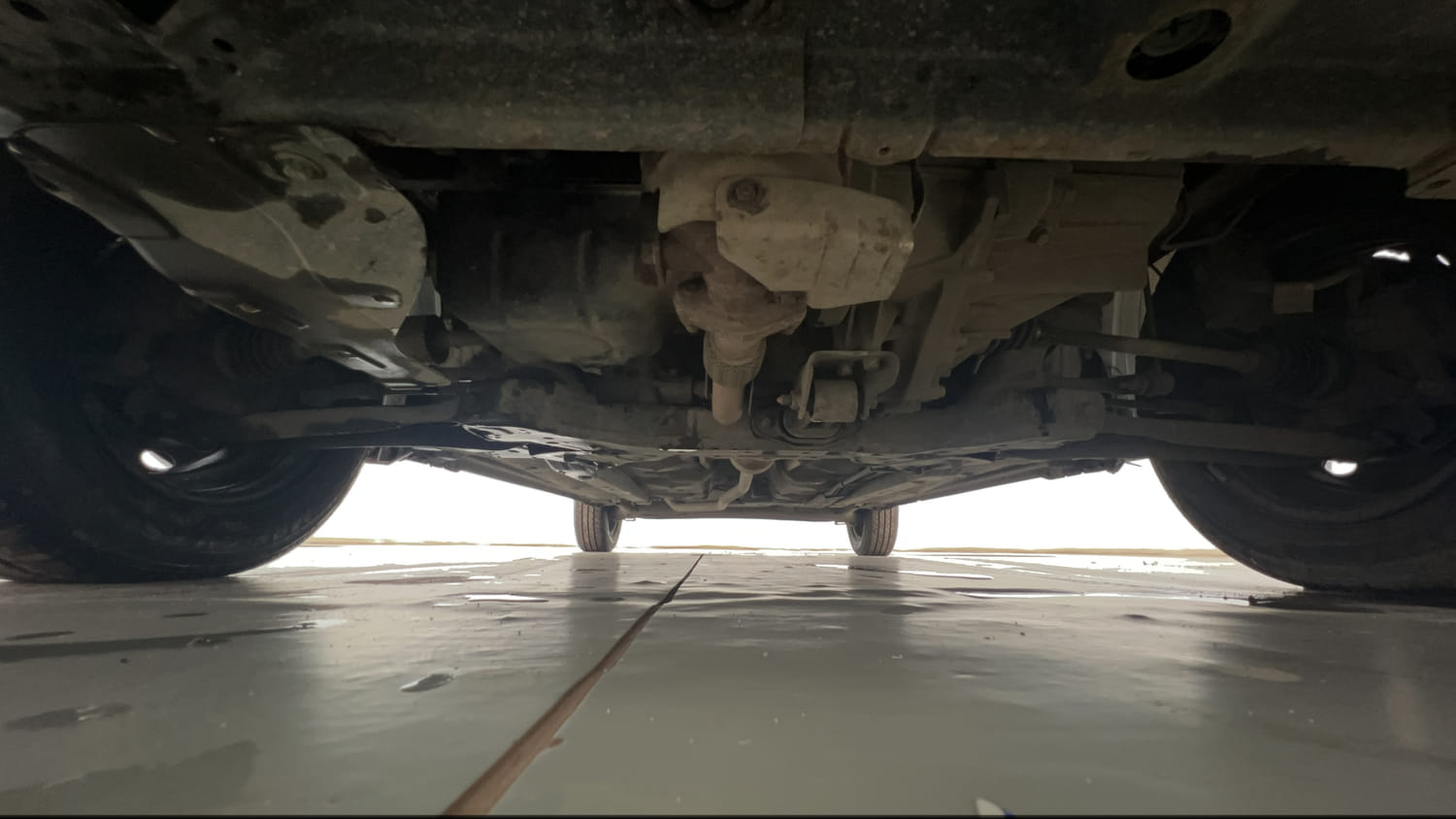 Used 2022 Hyundai Santro Sportz Petrol Manual extra FRONT LEFT UNDERBODY VIEW