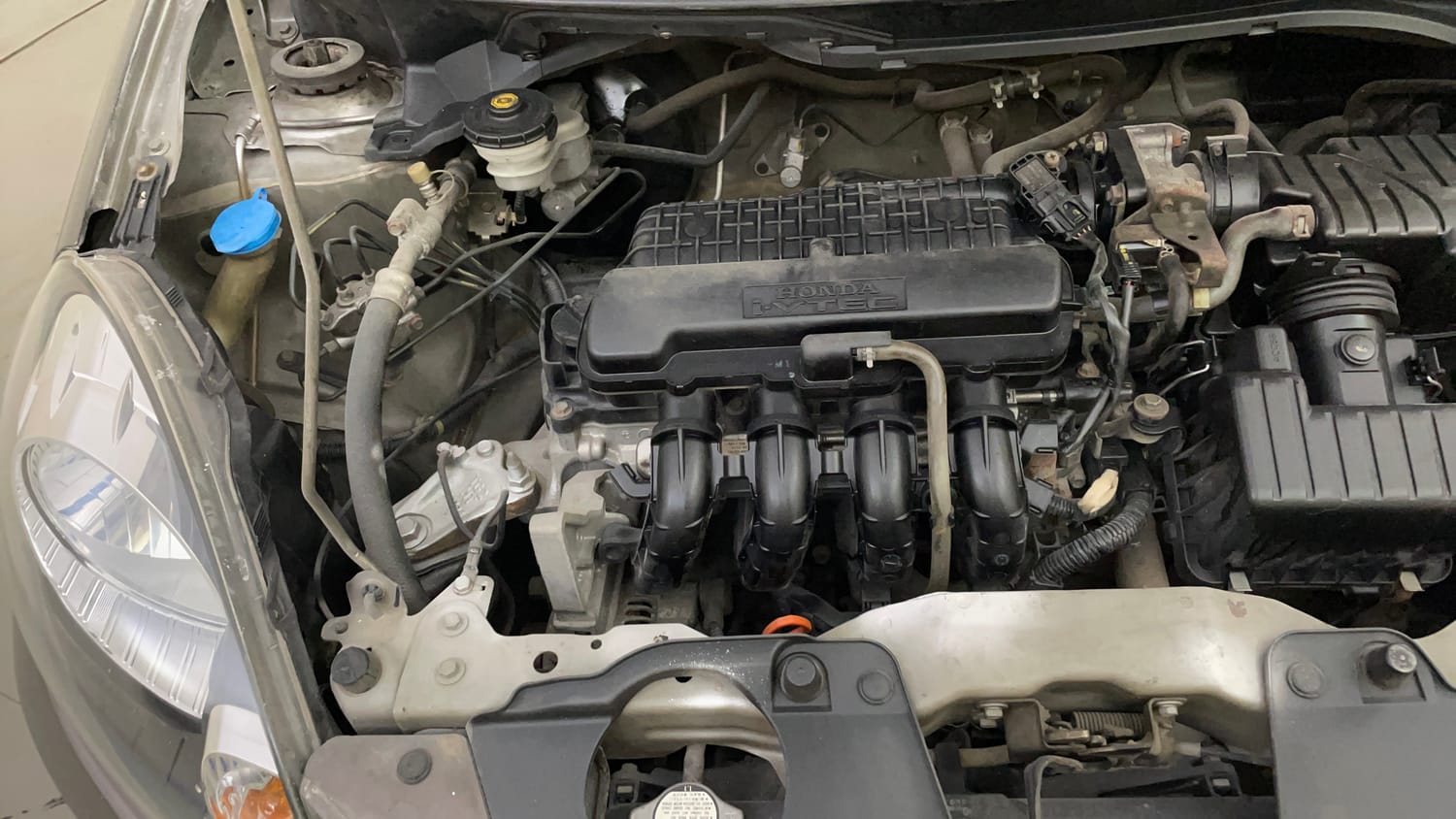 Used 2015 Honda Brio E MT Petrol Manual engine ENGINE RIGHT SIDE VIEW