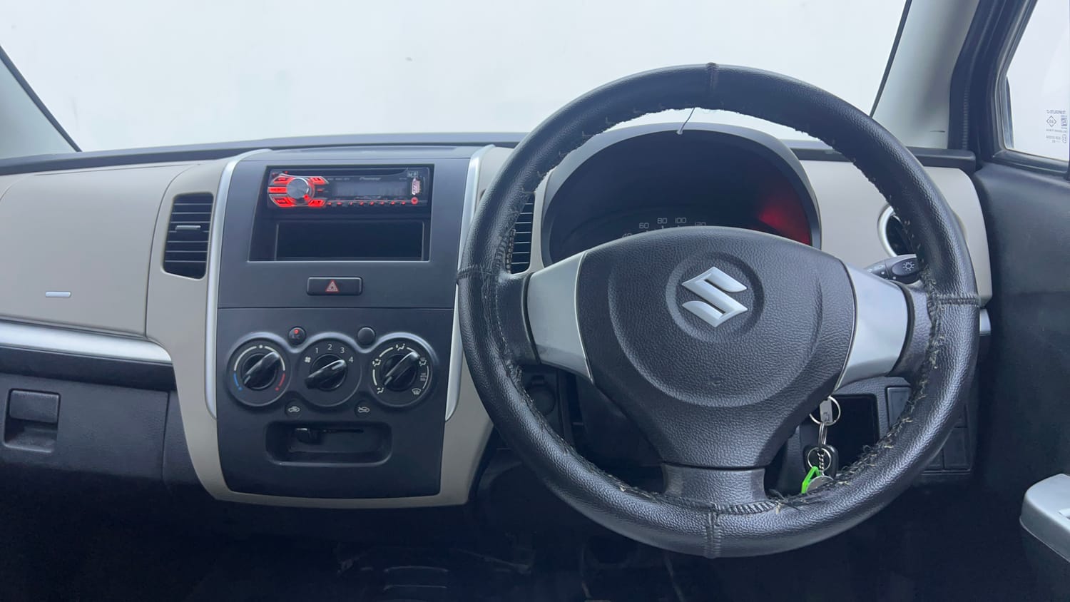 Used 2014 Maruti Suzuki Wagon R LXI Petrol Manual interior STEERING VIEW