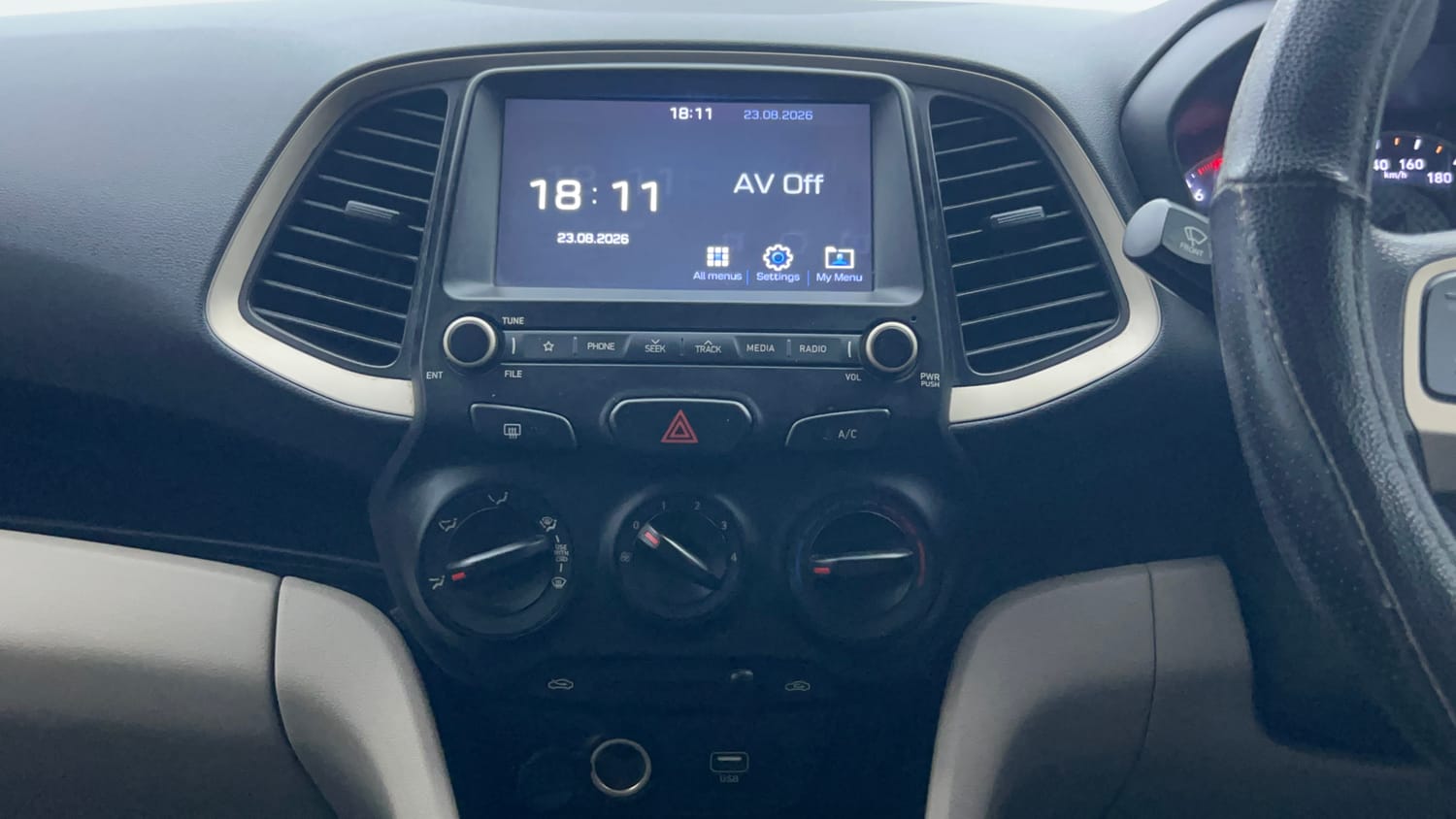 Used 2019 Hyundai Santro Sportz Petrol Manual interior MUSIC SYSTEM & AC CONTROL VIEW